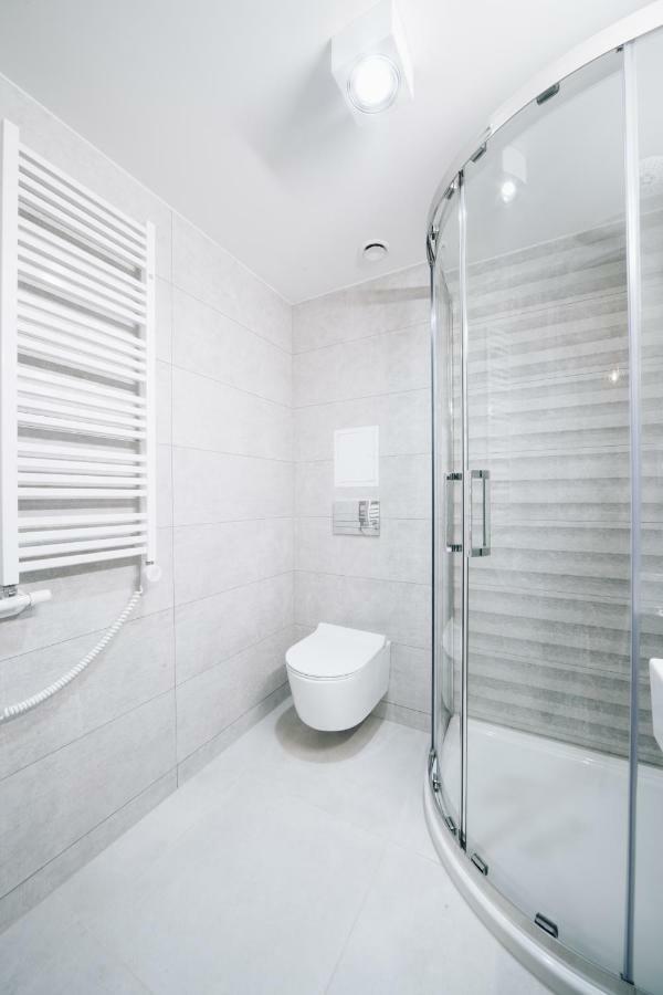 Apartament M7 Main Square With Free Parking Friends Escape Kraków Zewnętrze zdjęcie